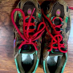 Used stray rats new balance